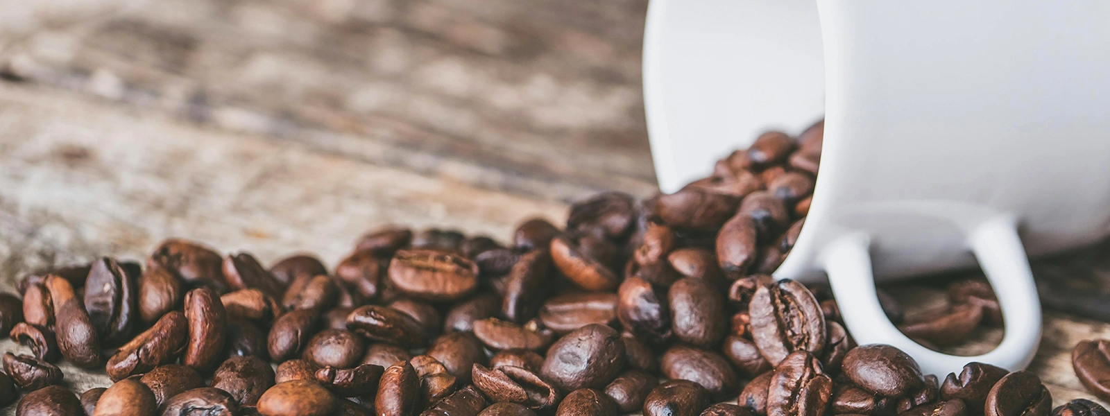 Whole Coffee Beans vs. Pre-Ground Coffee